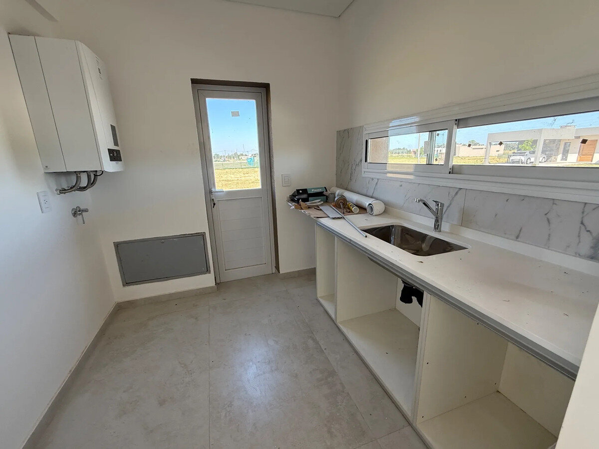Venta Casa Con Pileta - Fincas De San Vicente Joven — foto 10