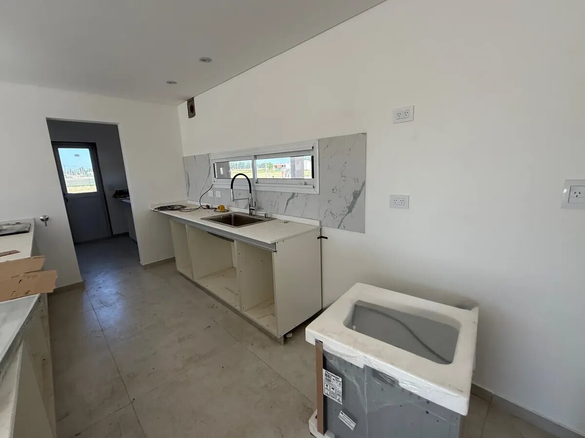 Venta Casa Con Pileta - Fincas De San Vicente Joven — foto 6