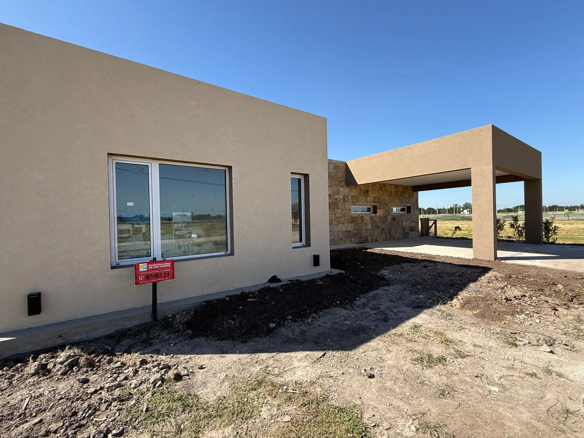 Venta Casa Con Pileta - Fincas De San Vicente Joven — foto 3