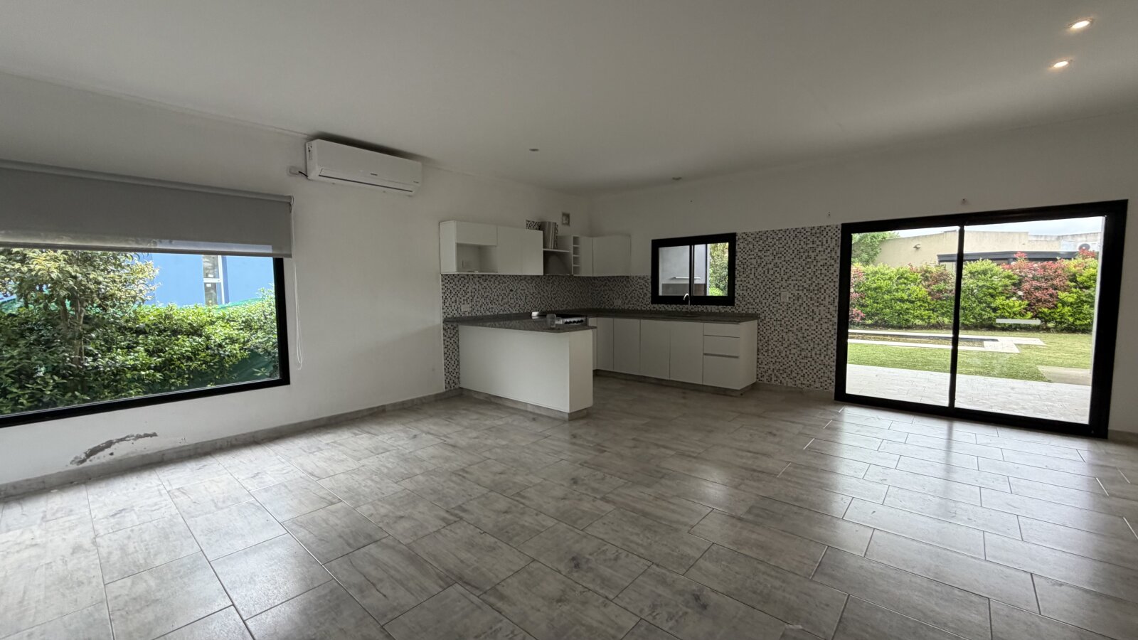 Alquiler De Casa En Los Arces — foto 2