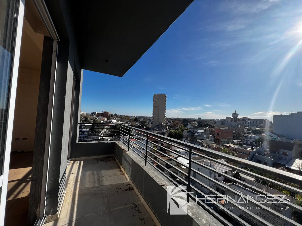 Venta Monoambiente Lanus Oeste Comercial Permuta Cochera - 1