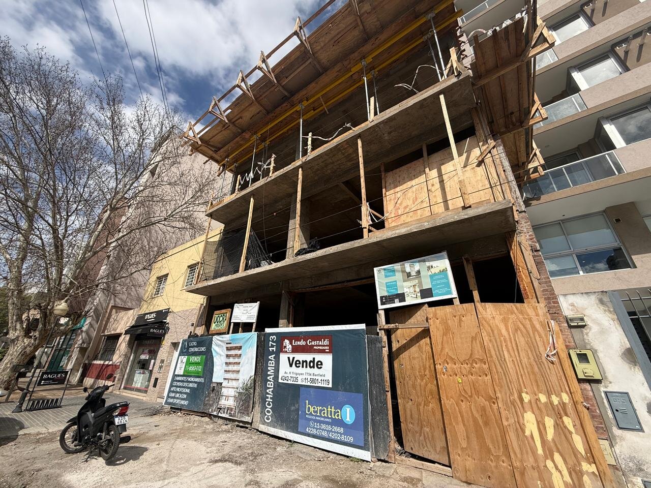 Departamentos En Banfield En Venta