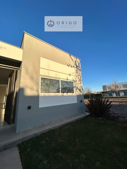 Casa de Categoría a Estrenar · foto 4