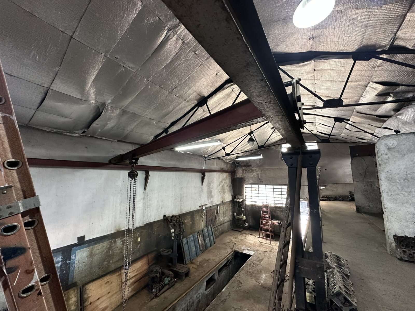 GALPÓN COMERCIAL C/ doble salida - 18