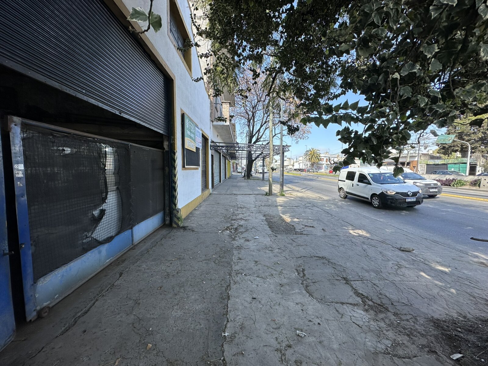 GALPÓN COMERCIAL C/ doble salida - 2