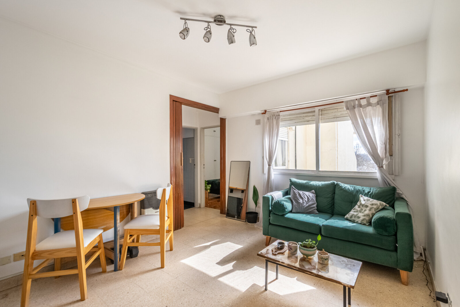 Venta 2 Ambientes en Piso Alto, Luminoso Orientación Norte