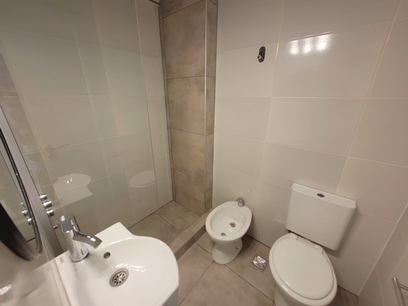 VENTA DE DEPARTAMENTO DE 1 AMBIENTES - 18