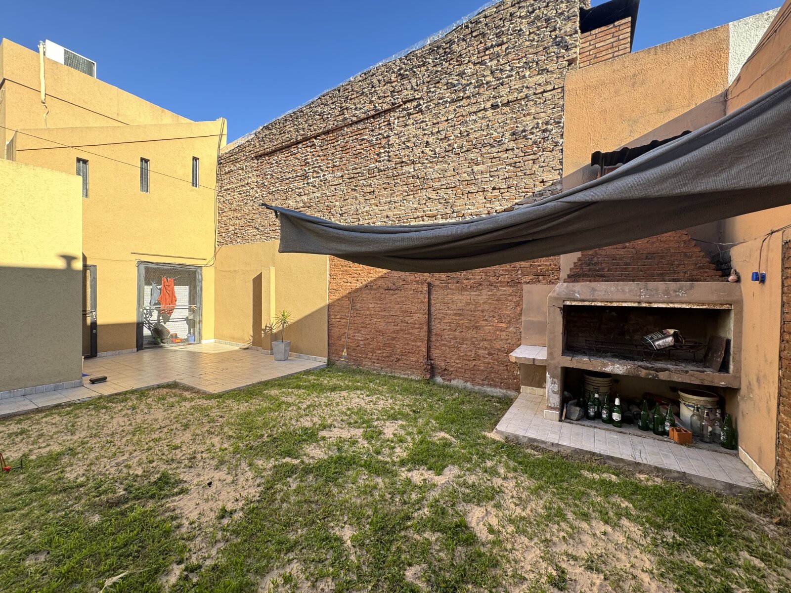 Buenos Aires 4016 - Casa de 4 dormitorios con patio, cochera, terraza y parrillero — foto 14