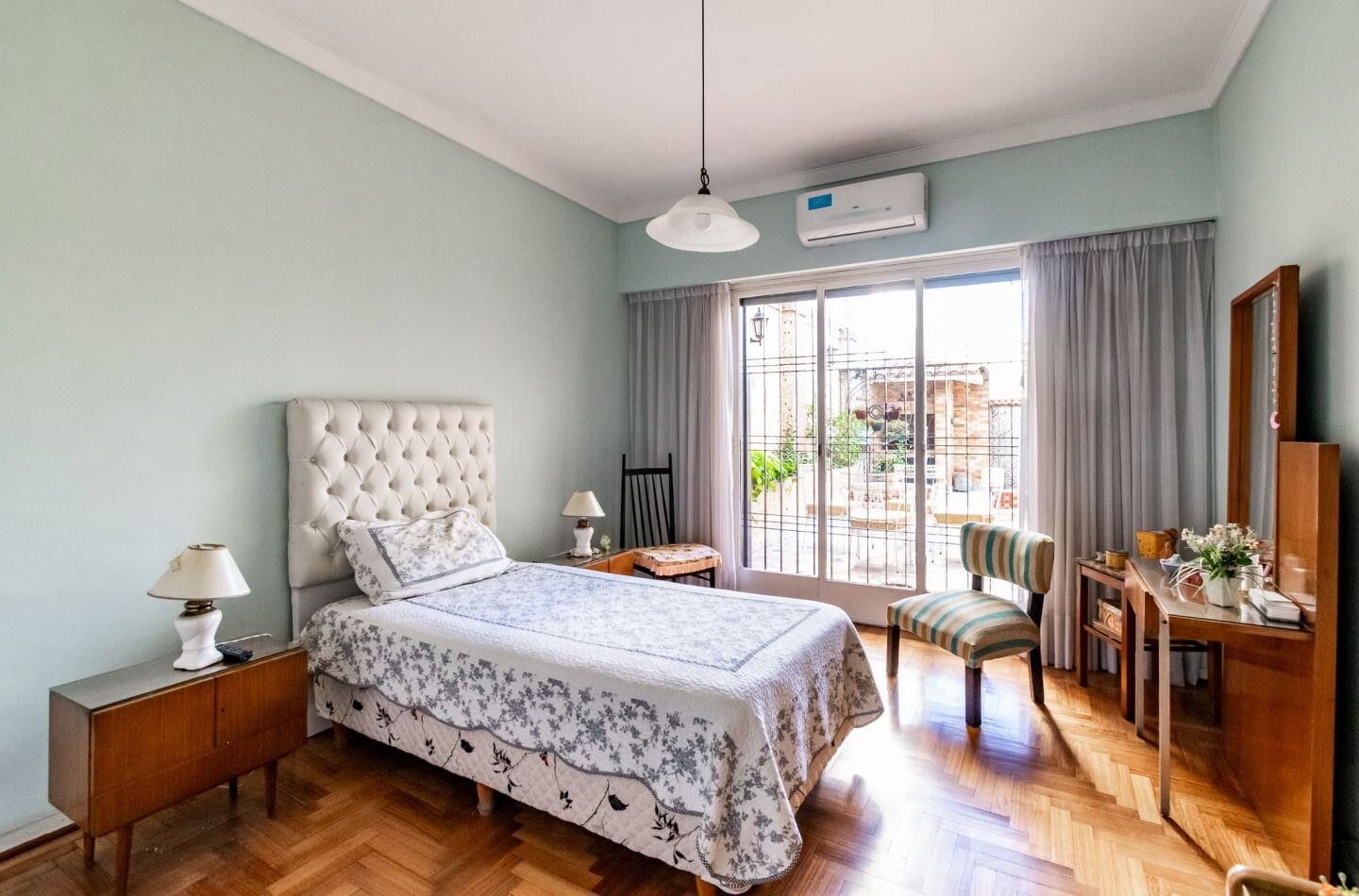 Dos casas en una: ideal para dos familias, en un terreno propio de 233 m2 - 19