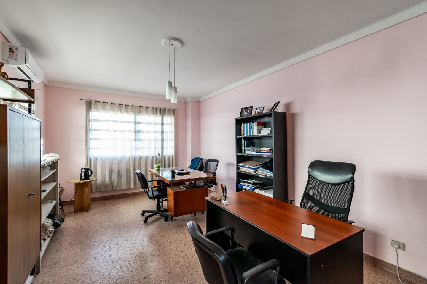 Dos casas en una: ideal para dos familias, en un terreno propio de 233 m2 - 29