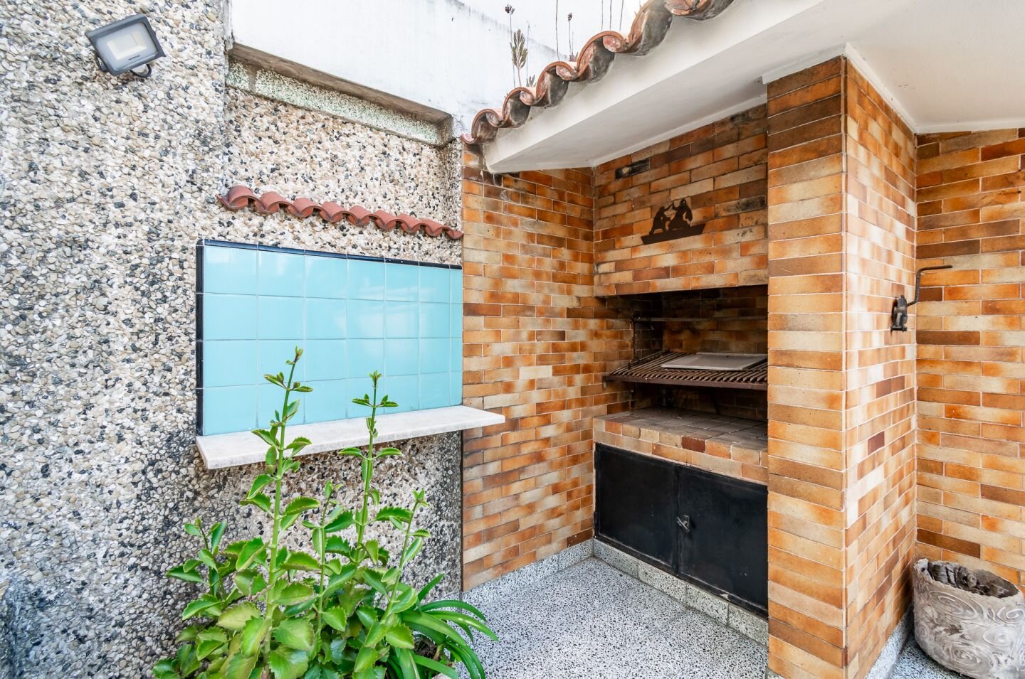 Dos casas en una: ideal para dos familias, en un terreno propio de 233 m2 - 22