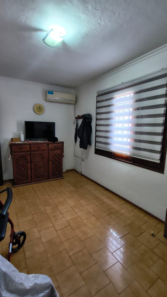 CASA EN VENTA | BARRIO LAS ROSAS | 3 DORMITORIOS | QUINCHO | COCHERA PARA 3 VEHÍCULOS - 8