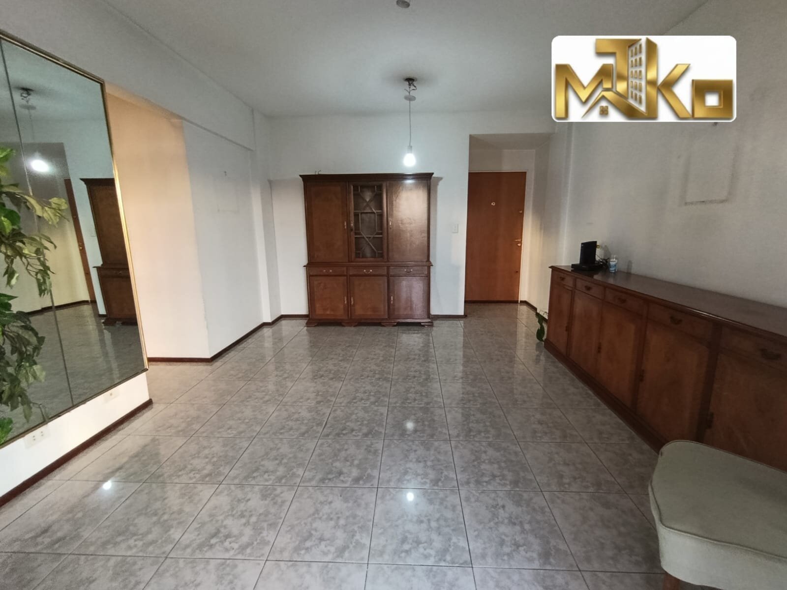 Departamento 3 Amb al Frente con Balcón Terraza • Apto Profesional • Impecable • Av. Rivadavia 6200