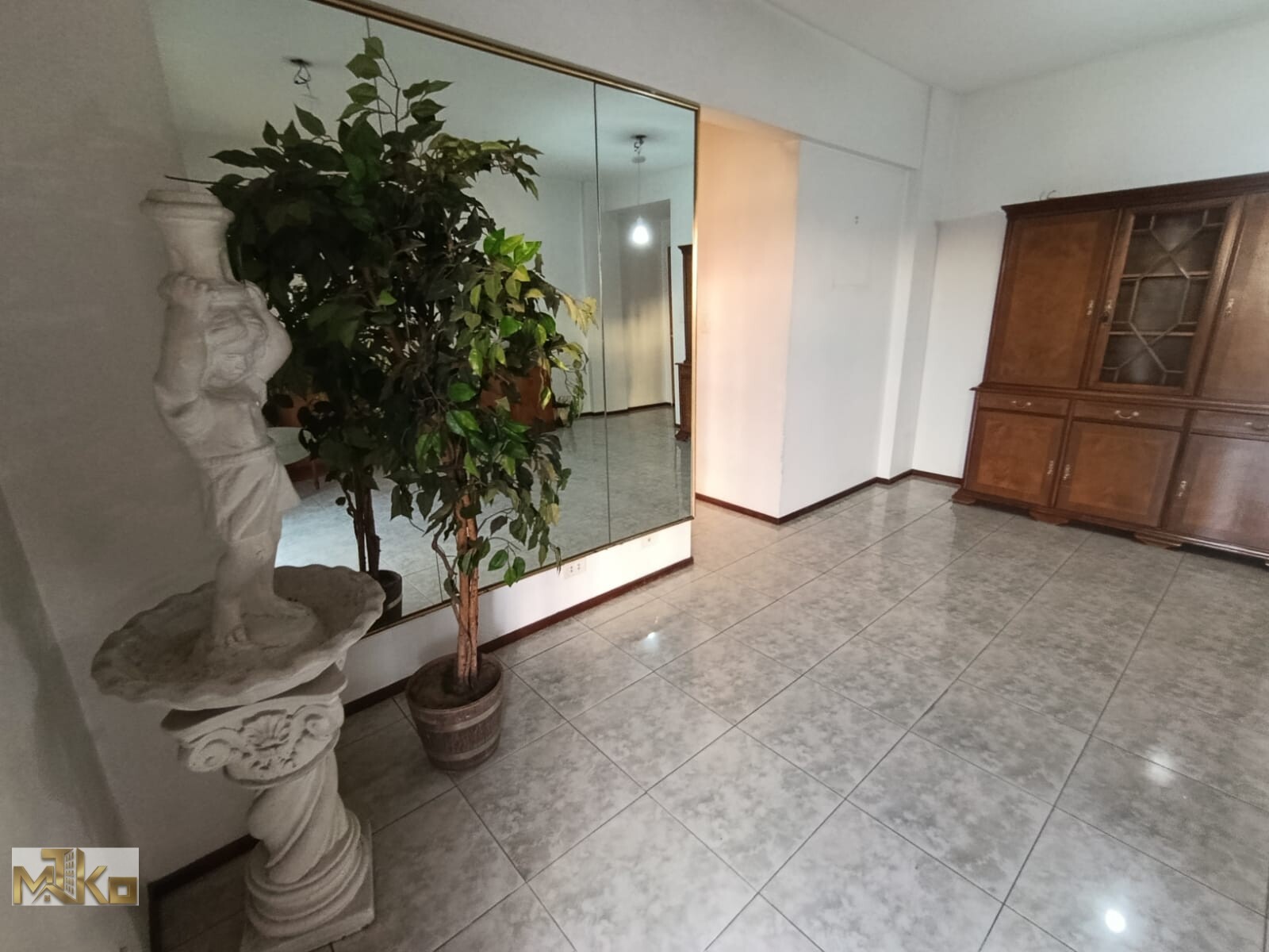 EXCELENTE OFICINA/CONSULTORIO – PISO ALTO – MUY LUMINOSO – CABALLITO - 8