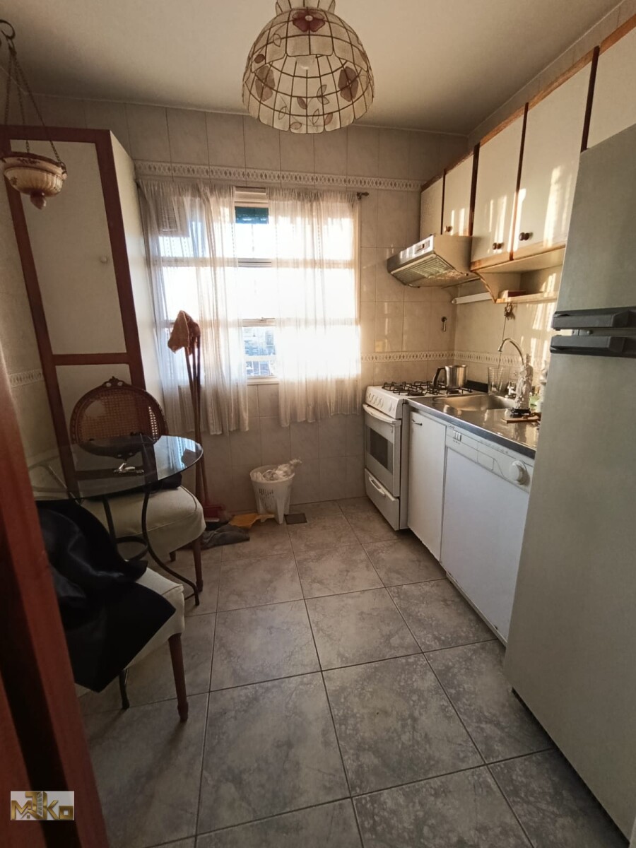 EXCELENTE OFICINA/CONSULTORIO – PISO ALTO – MUY LUMINOSO – CABALLITO - 14