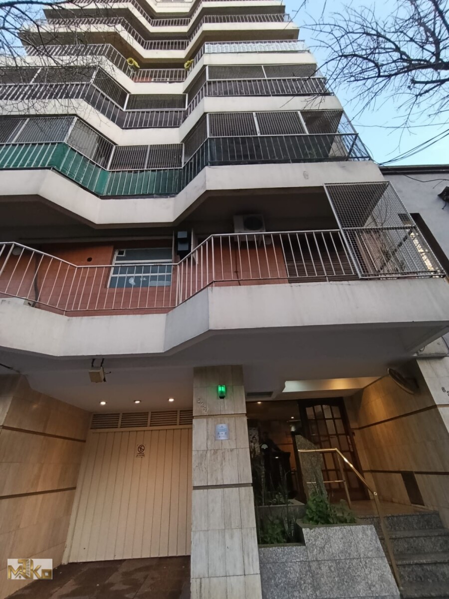 EXCELENTE OFICINA/CONSULTORIO – PISO ALTO – MUY LUMINOSO – CABALLITO - 5