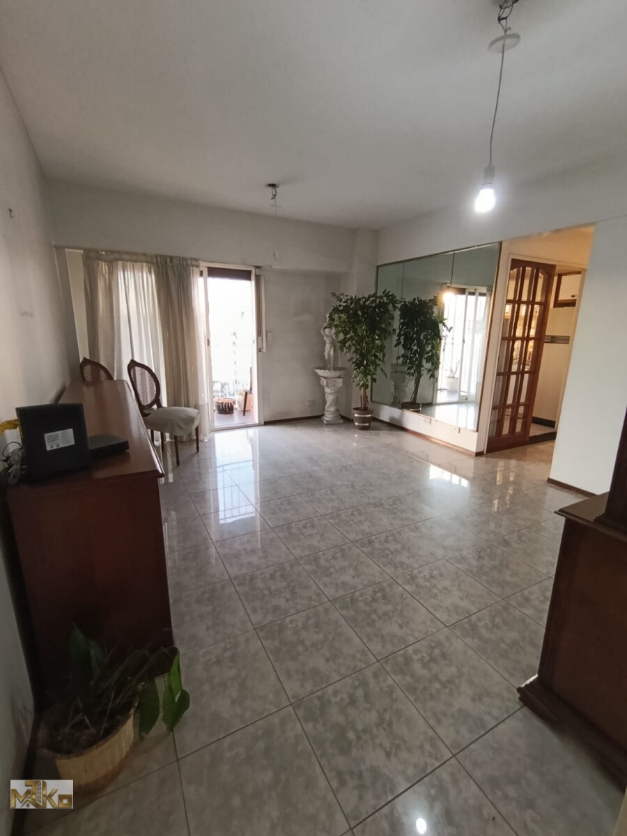 EXCELENTE OFICINA/CONSULTORIO – PISO ALTO – MUY LUMINOSO – CABALLITO - 4