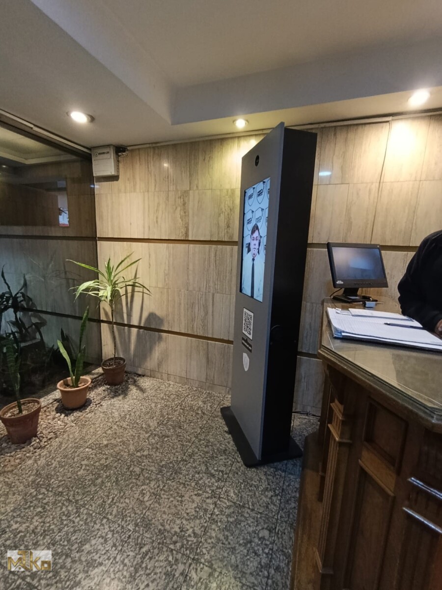 EXCELENTE OFICINA/CONSULTORIO – PISO ALTO – MUY LUMINOSO – CABALLITO - 7