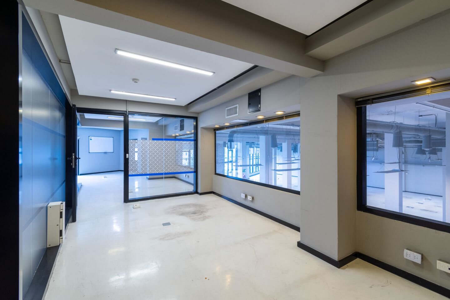 Alquiler. Edificios/Oficinas. Ideal empresas. - 27