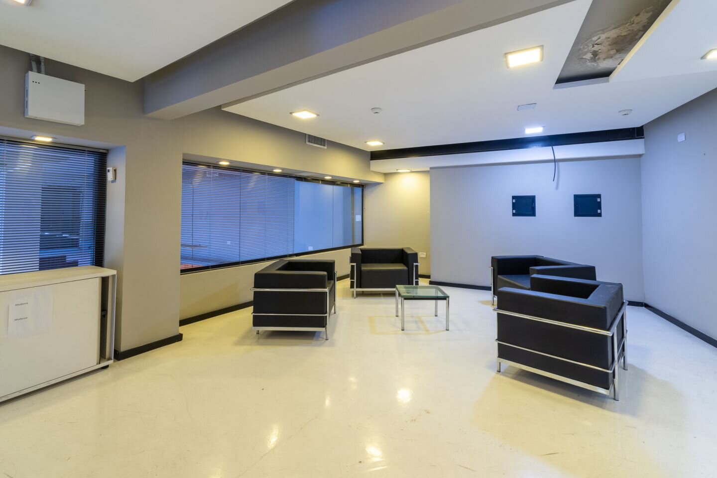 Alquiler. Edificios/Oficinas. Ideal empresas. - 26