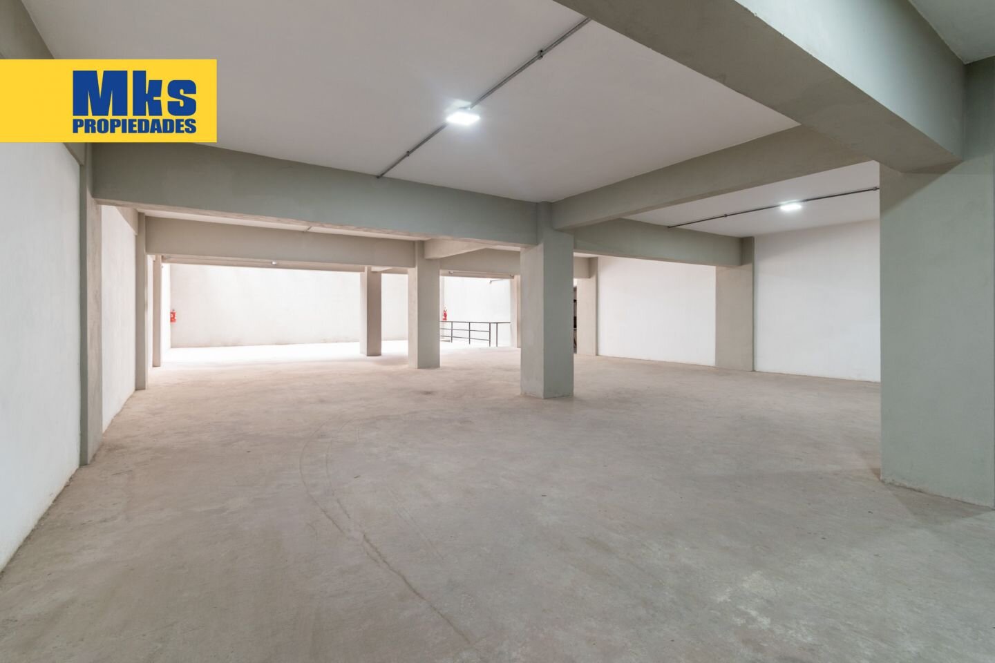 Alquiler. Oficinas. Terraza y cochera. - 10