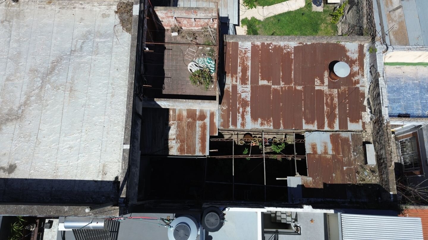 Lote 8,66 x 44,38 con galpón y departamentos a refaccionar – Barracas — foto 9