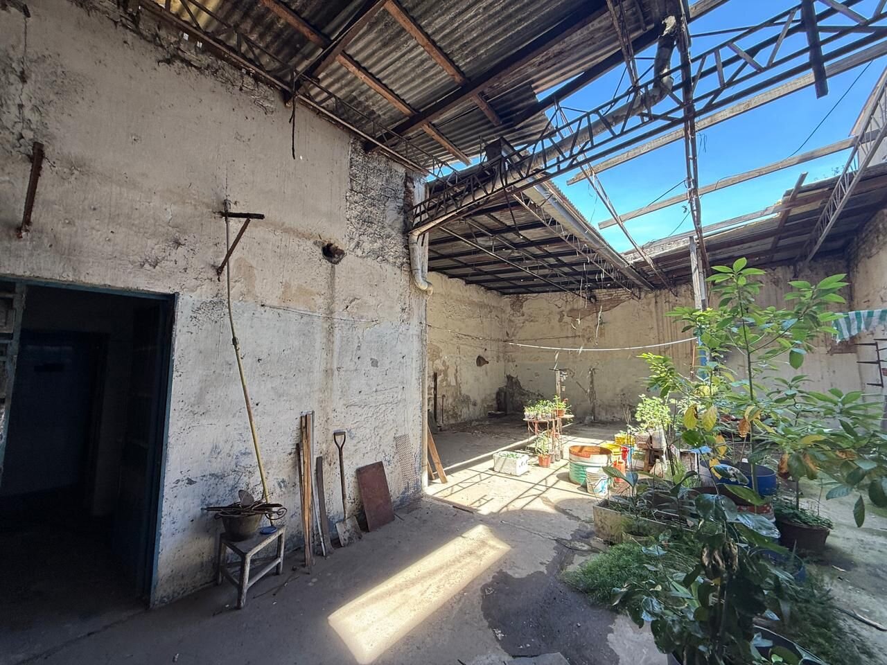 Lote 8,66 x 44,38 con galpón y departamentos a refaccionar – Barracas — foto 7