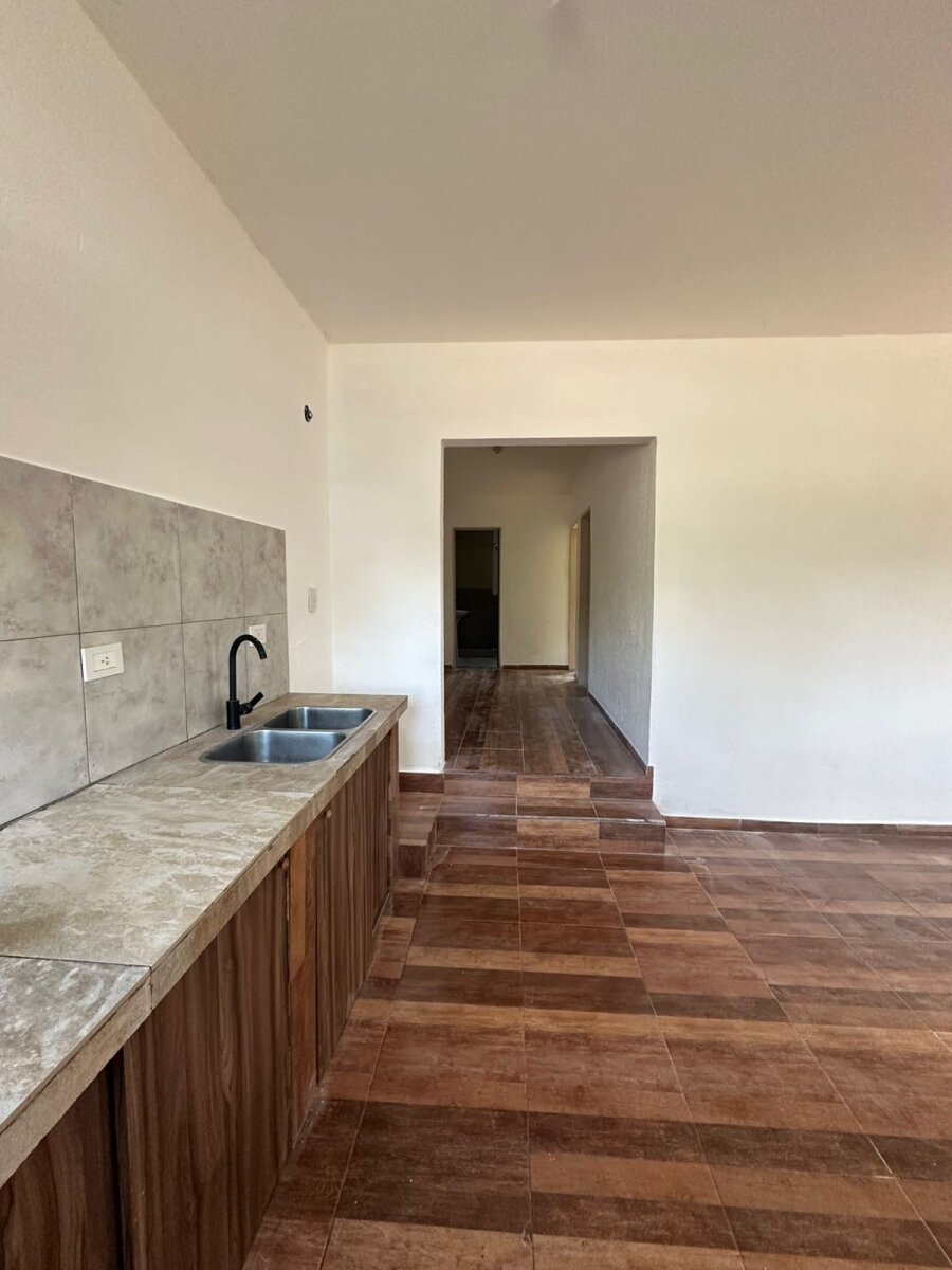 ALQUILER CASA 2 DORM C/AMPLIO PATIO EN SALSIPUEDES ARS 850.000 - 3