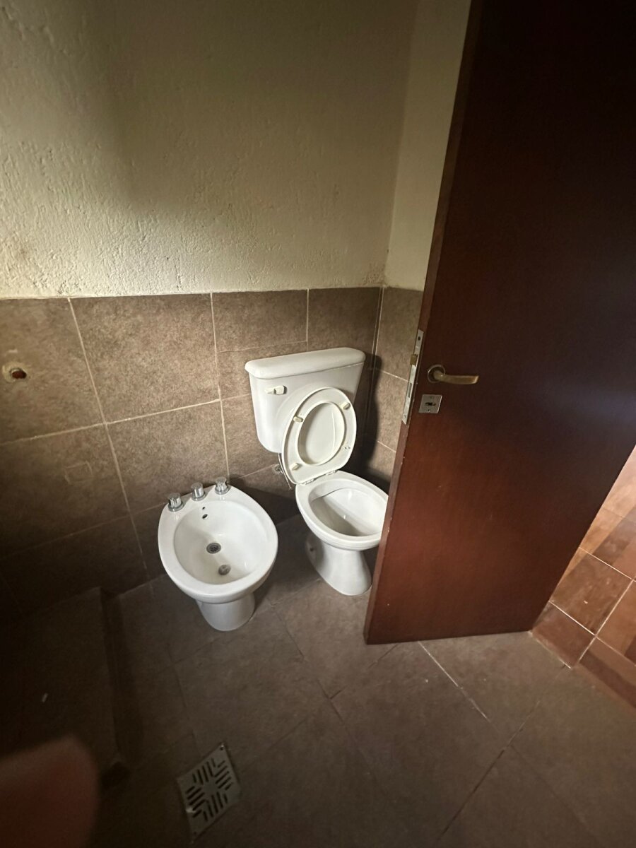 ALQUILER CASA 2 DORM C/AMPLIO PATIO EN SALSIPUEDES ARS 850.000 - 12