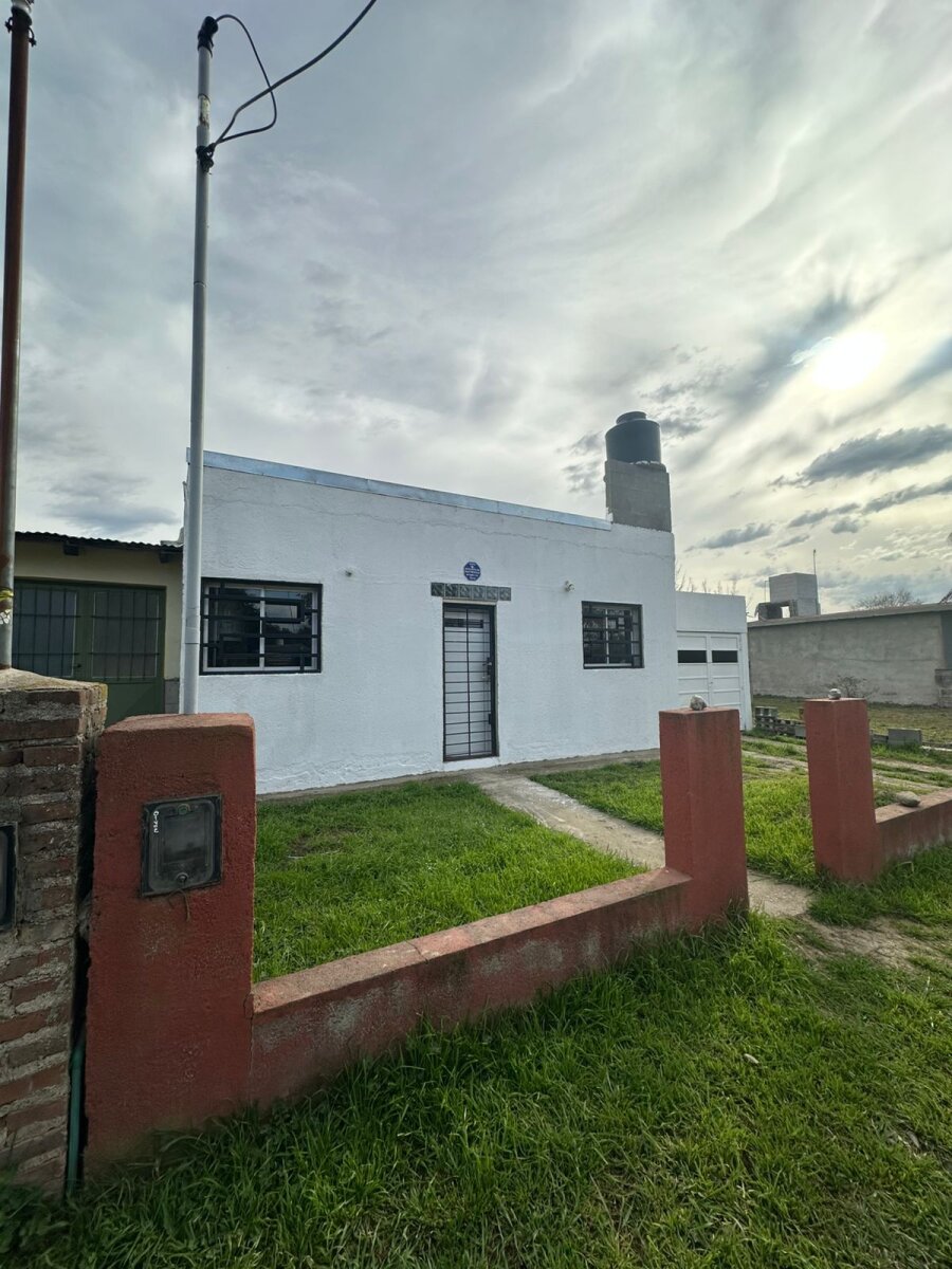 ALQUILER CASA 2 DORM C/AMPLIO PATIO EN SALSIPUEDES ARS 850.000 - 2
