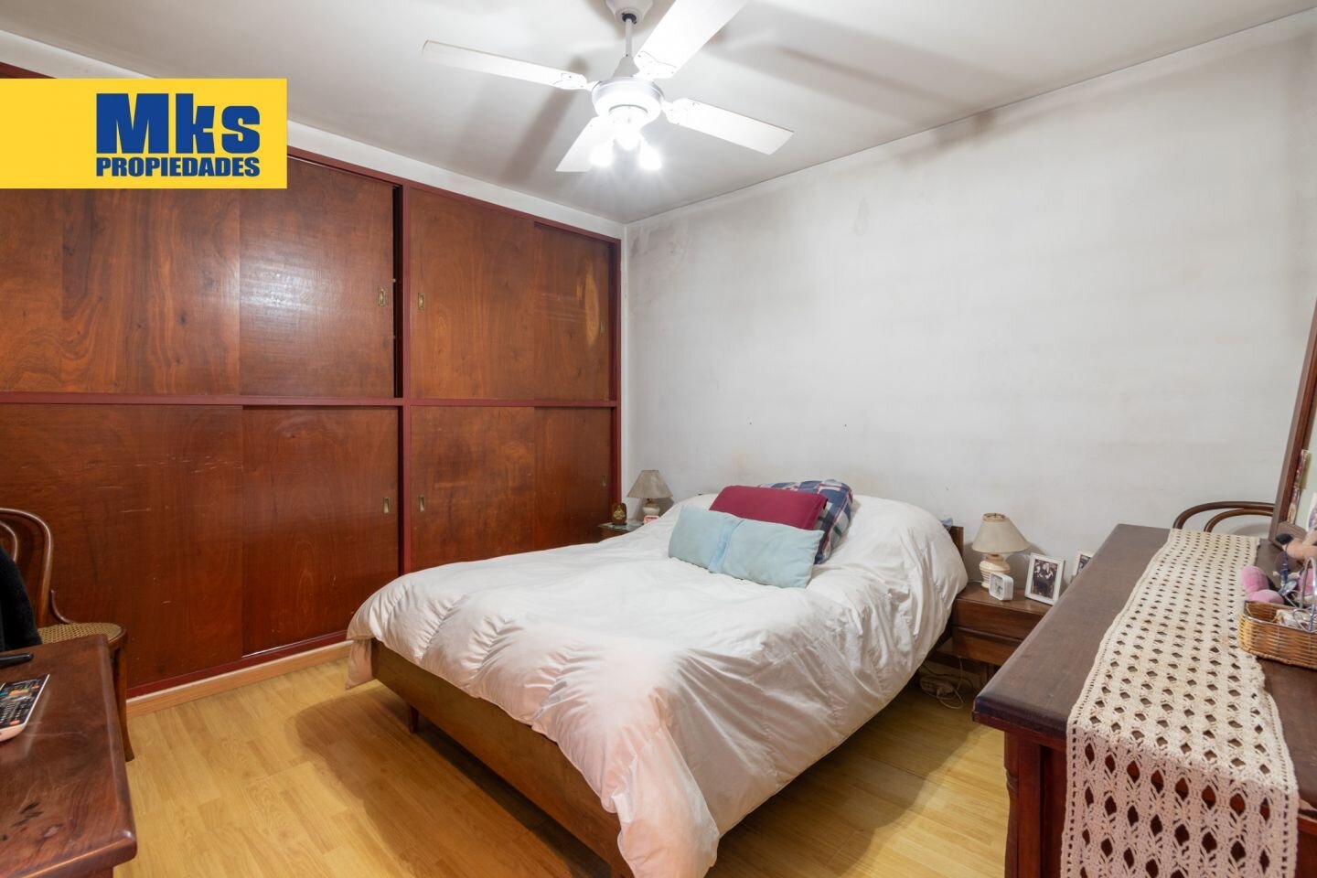 Venta. Casa en terreno propio. 4 ambientes. Quincho, patio y terraza. - 16