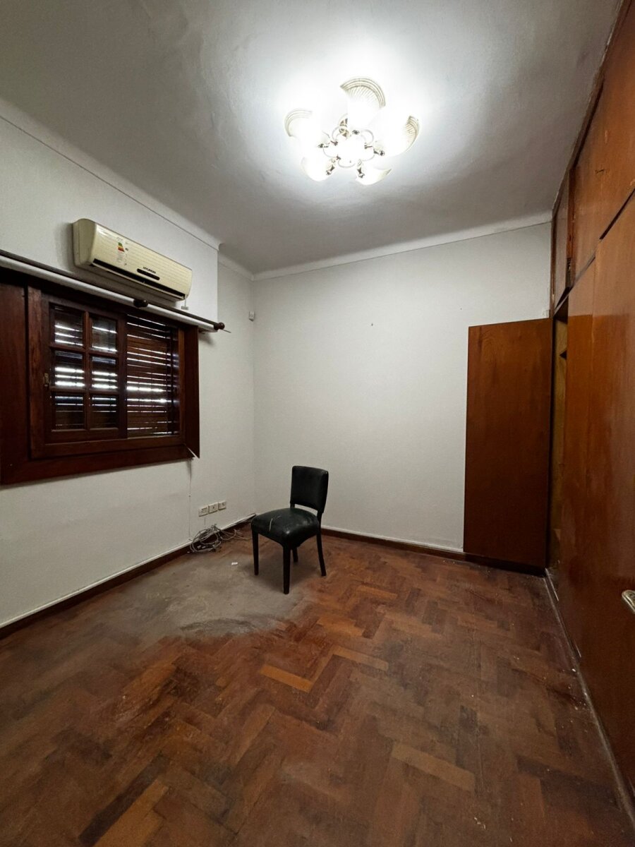 Oficina con 3 privados en el centro de Morón - 9