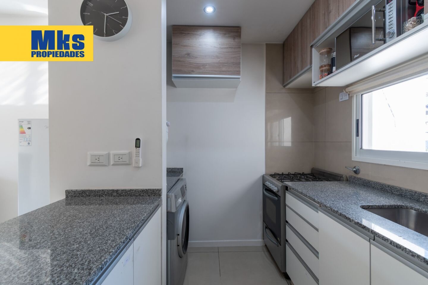 Venta. Semipiso. 3 ambientes. Cochera fija y cubiera. — foto 3