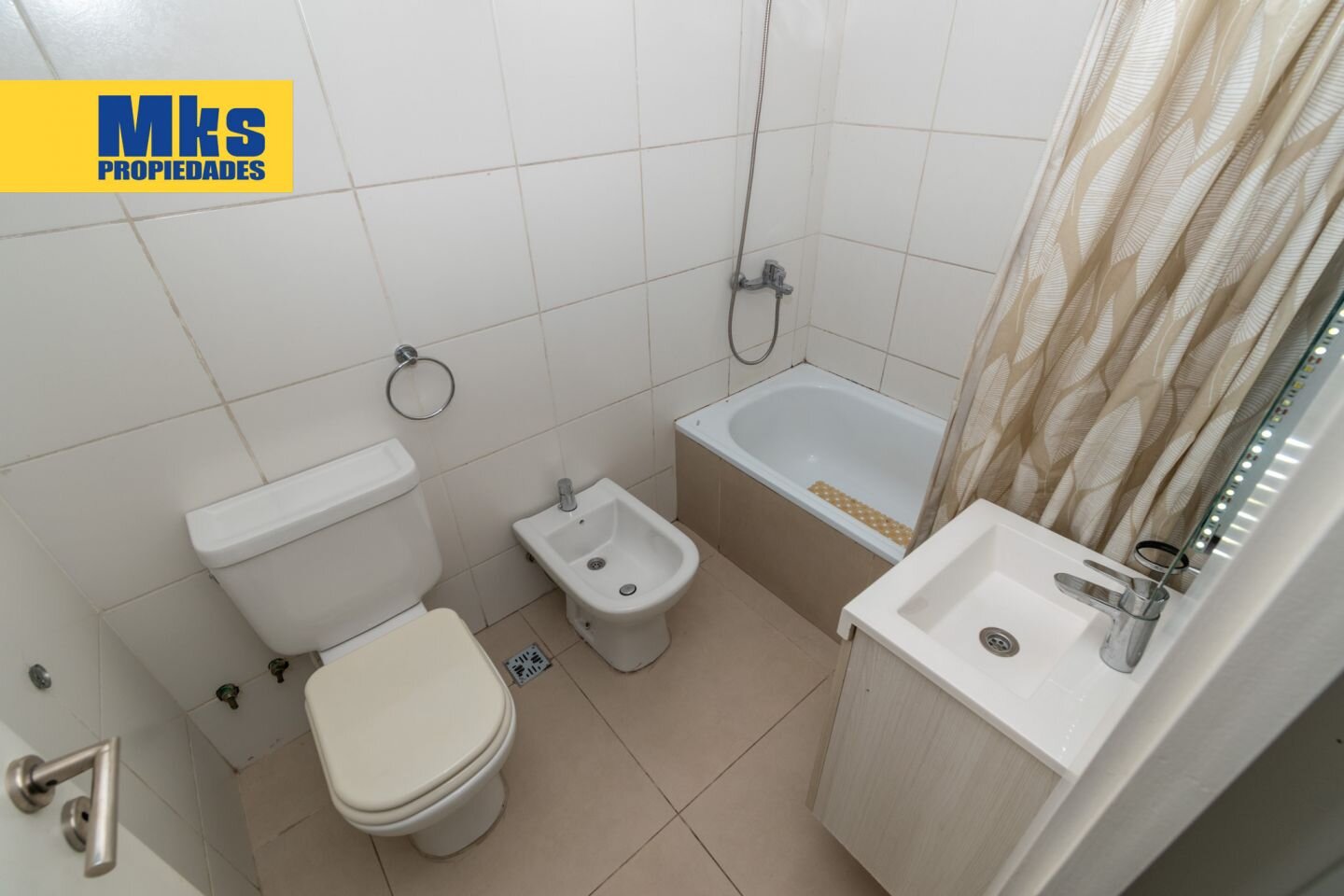 Venta. Semipiso. 3 ambientes. Cochera fija y cubiera. — foto 7