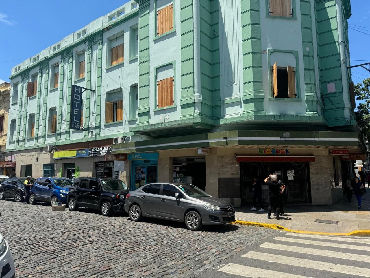 Hotel con locales en venta en Constitución, Capital Federal - 1