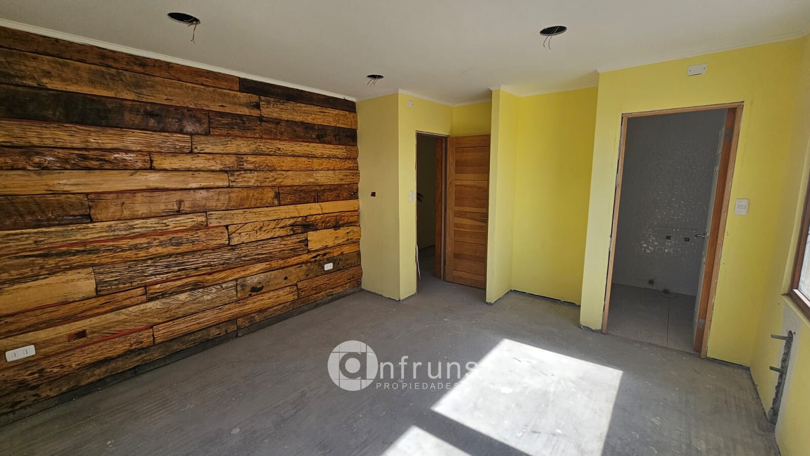 Commercial for Sale in Aysen Region | 9 Bedrooms | 4 Bathrooms | 440 m² | UF 111 - 6