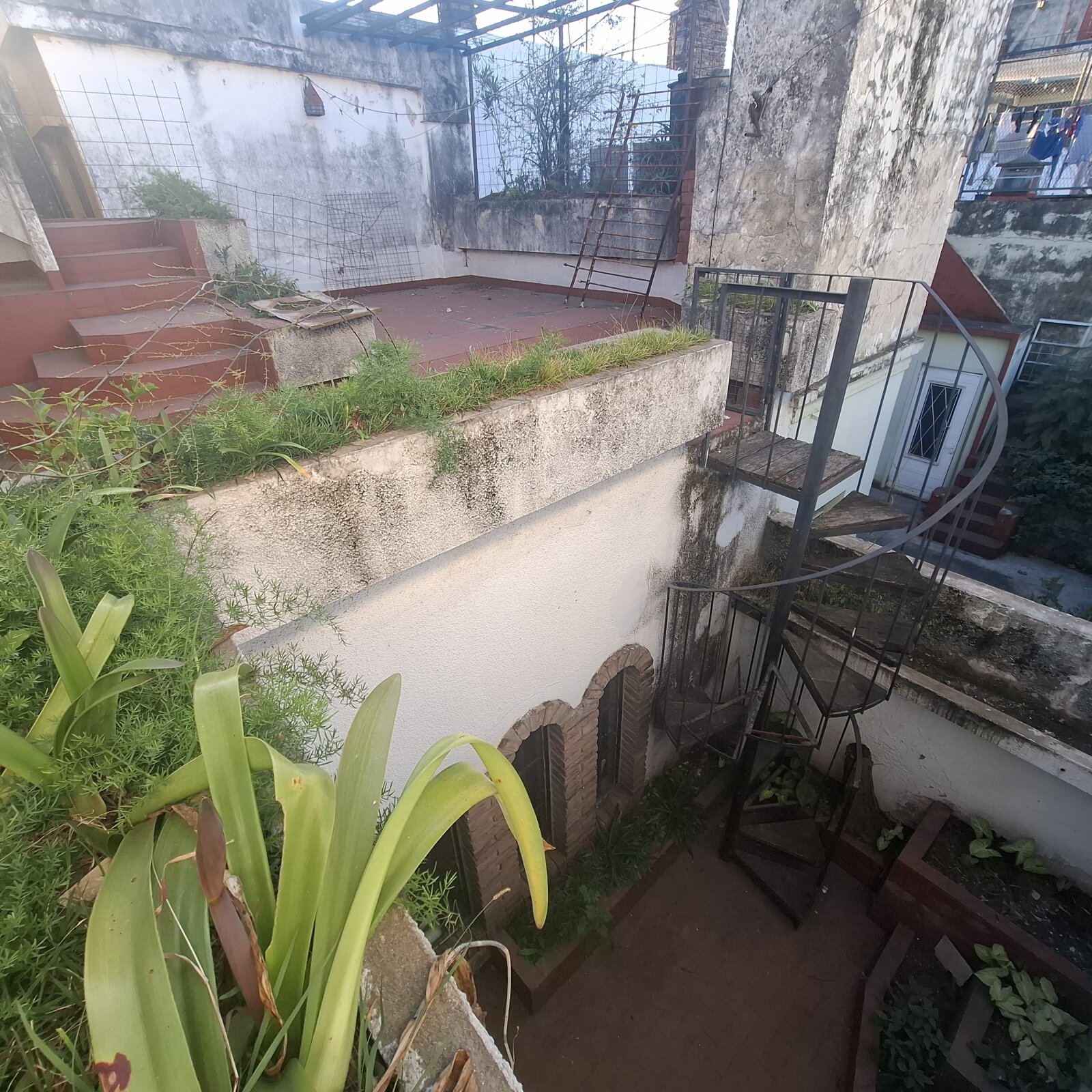 Excelente oportunidad Barrio parque Cerrito 2800 casa con departamento interno incluido — foto 9