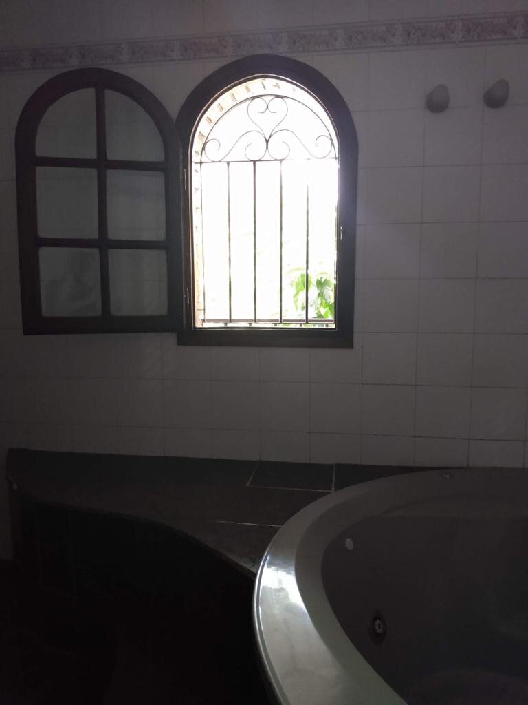 CASA EN VENTA EN ALBERDI ZONA JEFATURA - 13