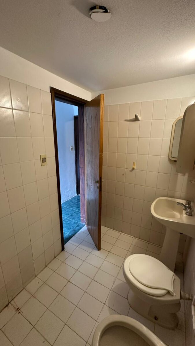 Carlos Paz magnifica casa 6 dormitorios pileta - Imagen 13