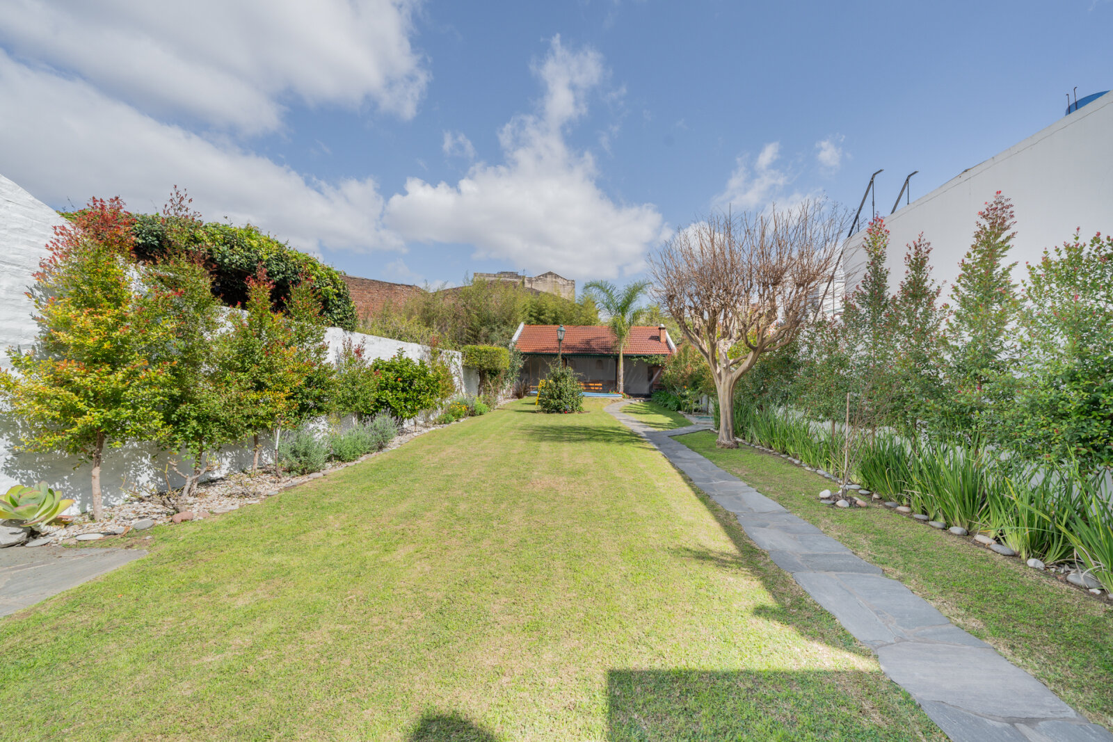 Casa Multifamiliar Villa Urquiza 2 Plantas Garage Quincho Lote Propio Venta — foto 4