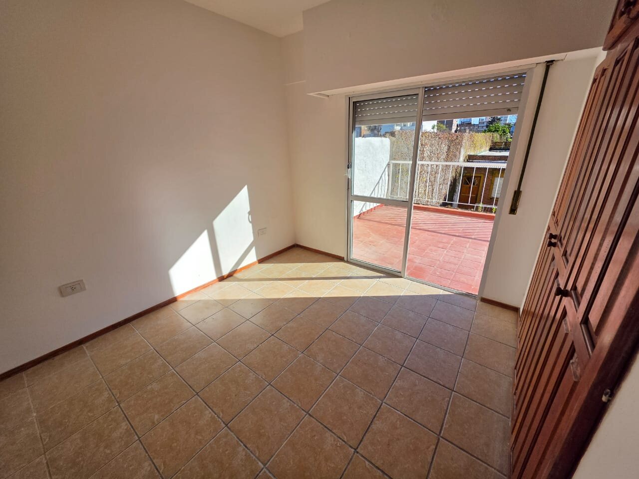 ALQUILER 1 DORM + PATIO EXCELENTE ESTADO - 4