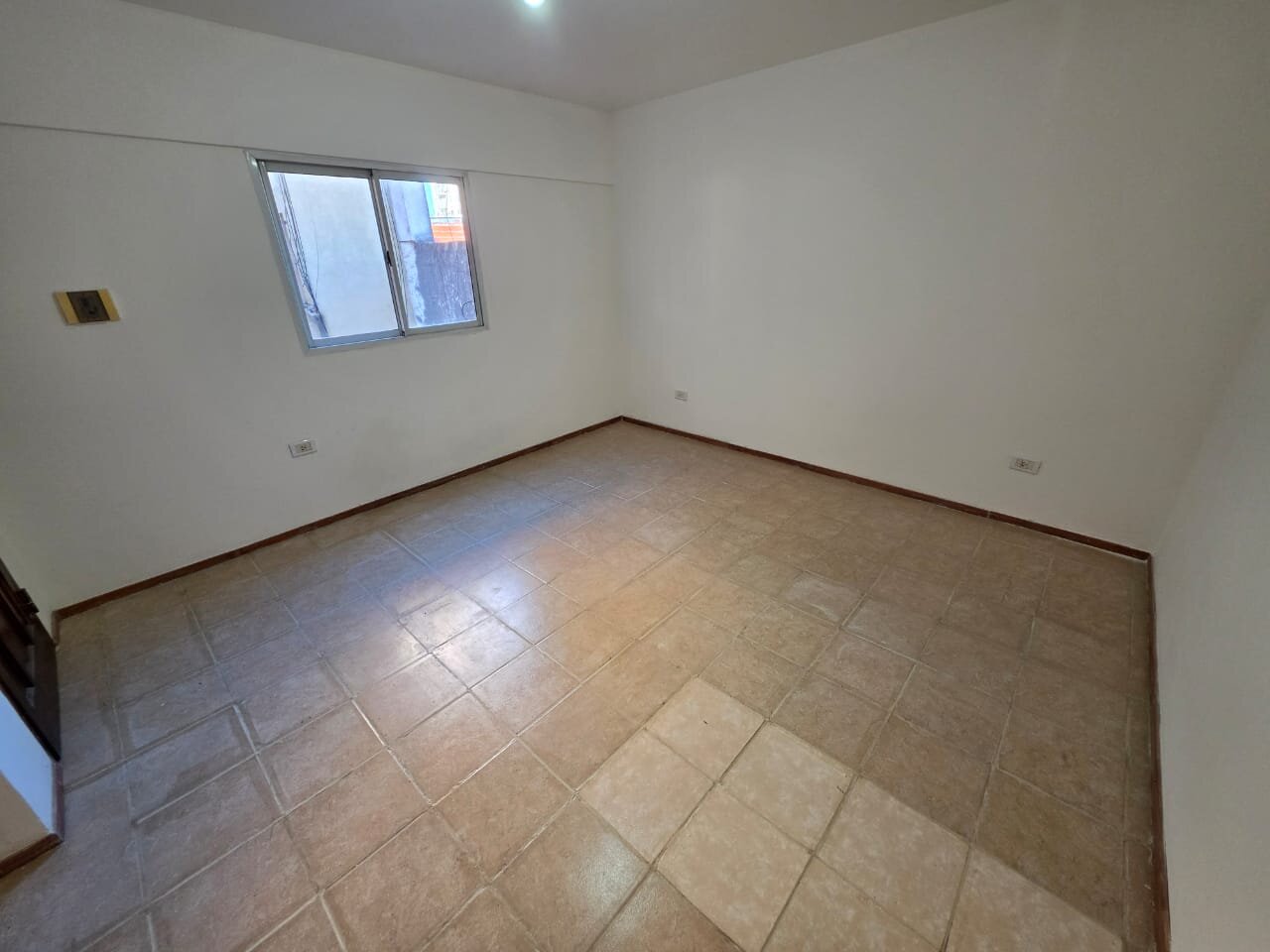 ALQUILER 1 DORM + PATIO EXCELENTE ESTADO - 13
