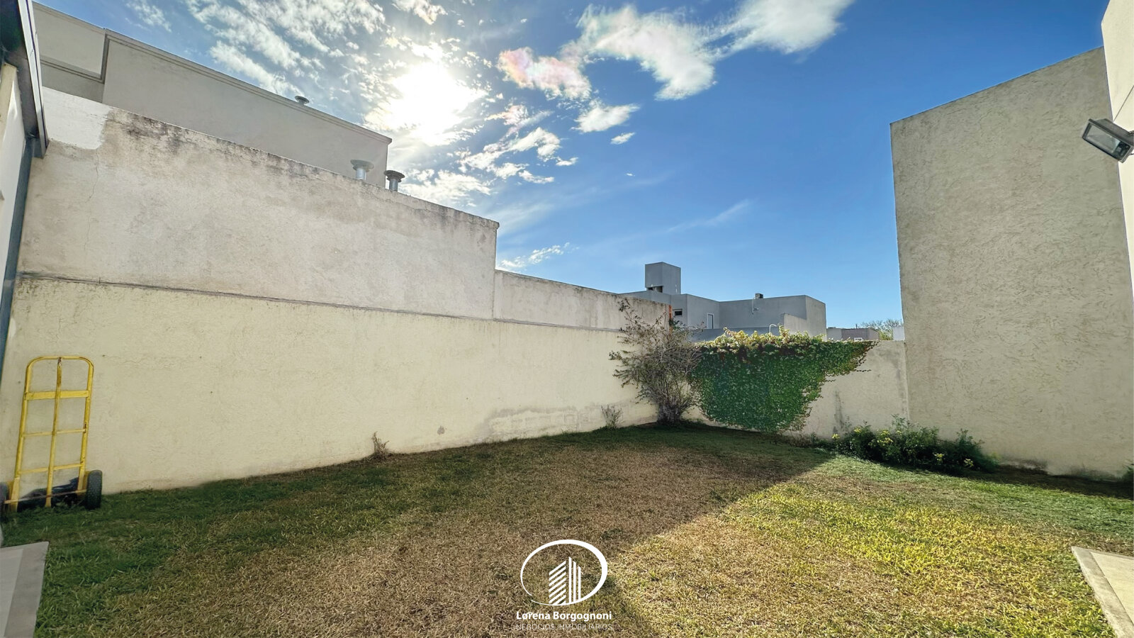 Casa en Venta Altos de Manantiales -- 4 Dormitorios 4 Baños - 58