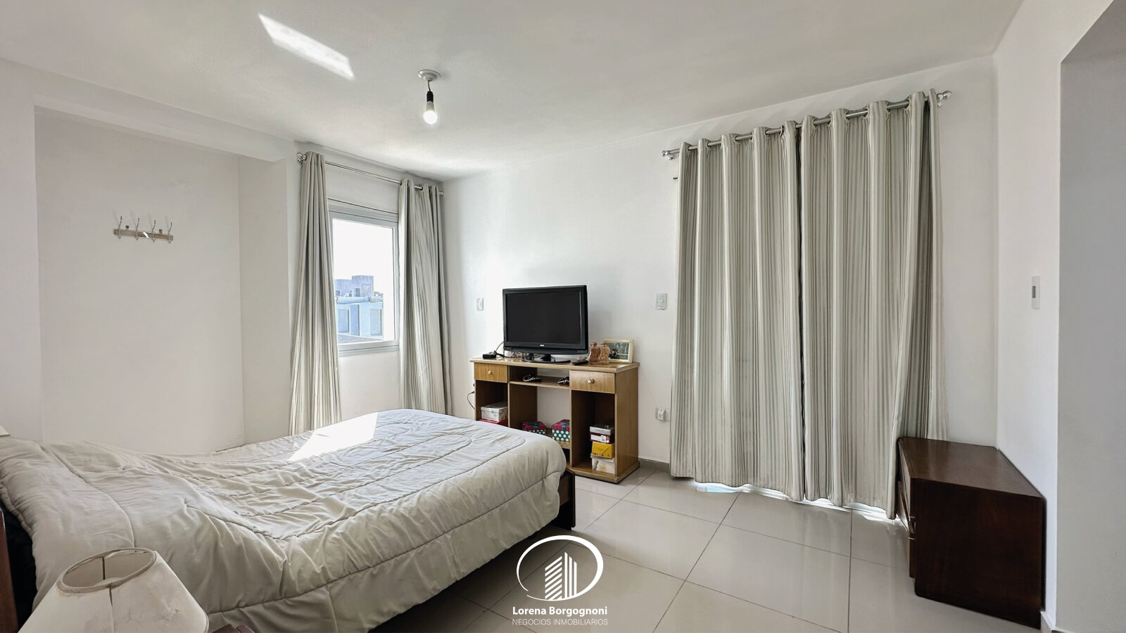 Casa en Venta Altos de Manantiales -- 4 Dormitorios 4 Baños - 42