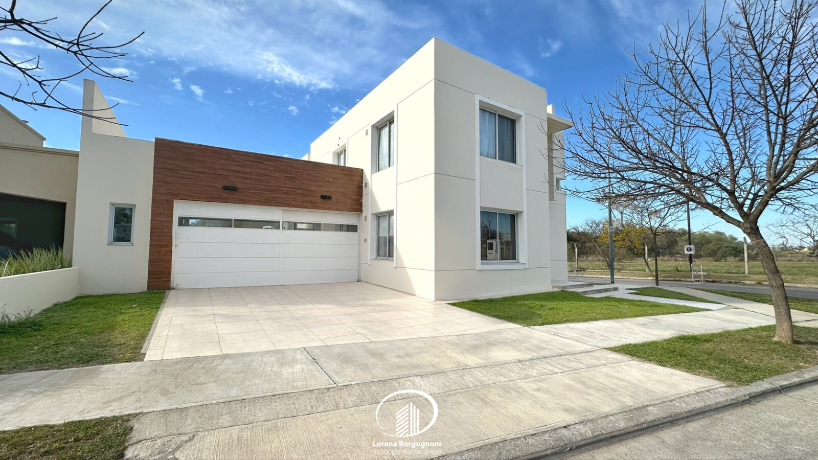 Casa en Venta Altos de Manantiales -- 4 Dormitorios 4 Baños