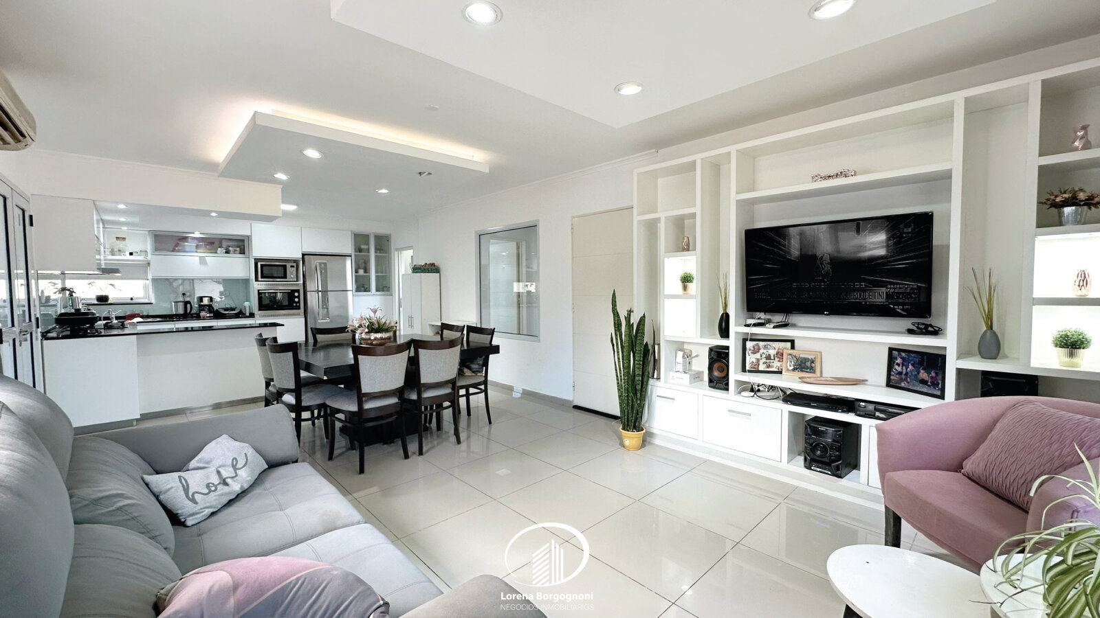 Casa en Venta Altos de Manantiales -- 4 Dormitorios 4 Baños - 27