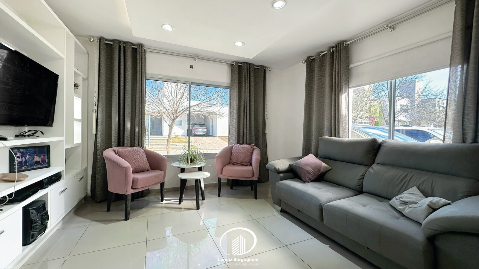 Casa en Venta Altos de Manantiales -- 4 Dormitorios 4 Baños - 30