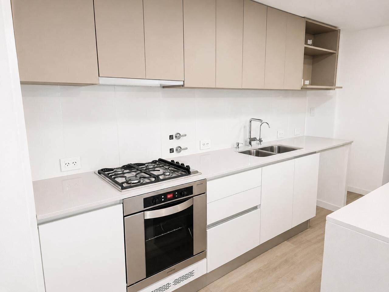 Departamento de 3 dormitorios y cochera - 9 de Julio y Ov Lagos - 4