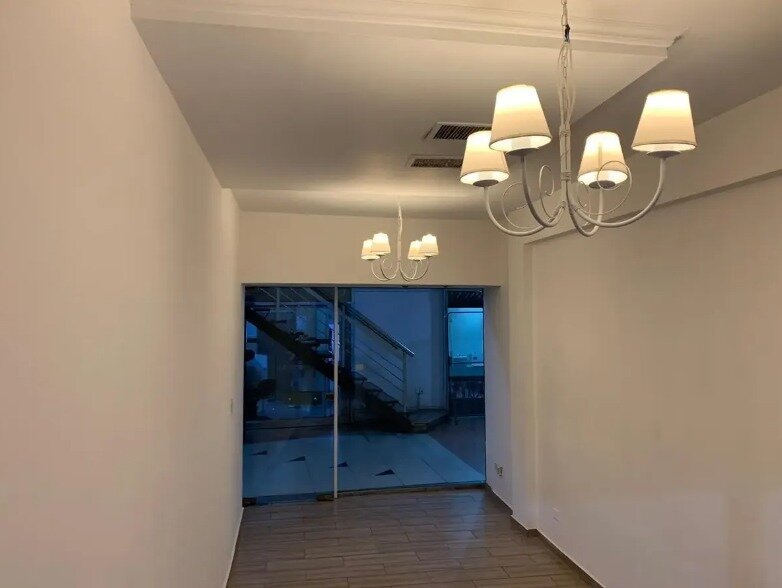 Local comercial en galería - PB y Sótano - 44m² totales - Retiro