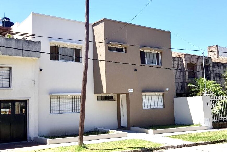 Casa a Estrenar 4 dormitorios - La Florida - 2